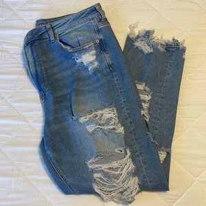 Lightly worn distressed American Eagle stretch mom jeans size 16 regular